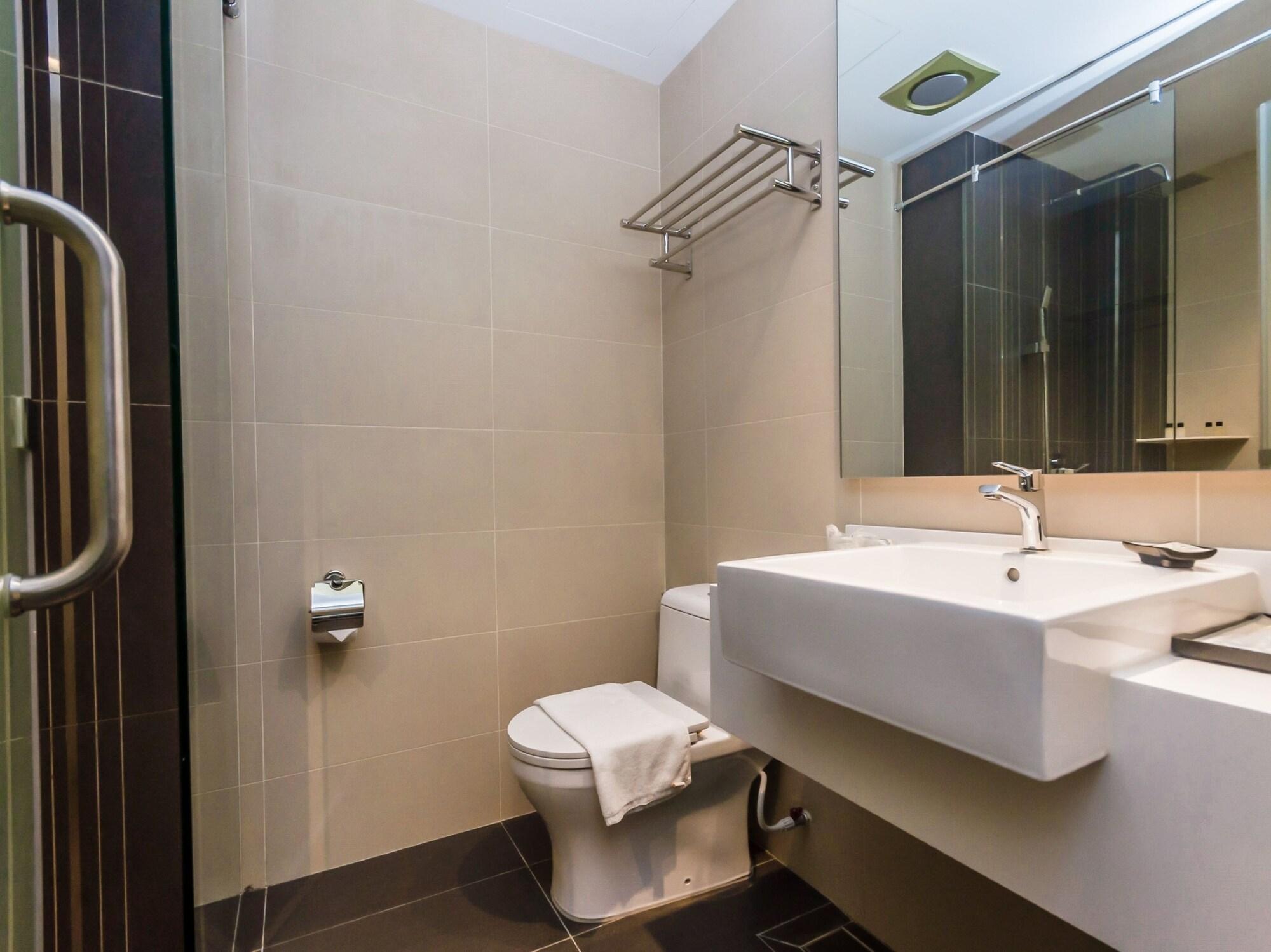 Solid Hotels Johor Bahru Exterior foto