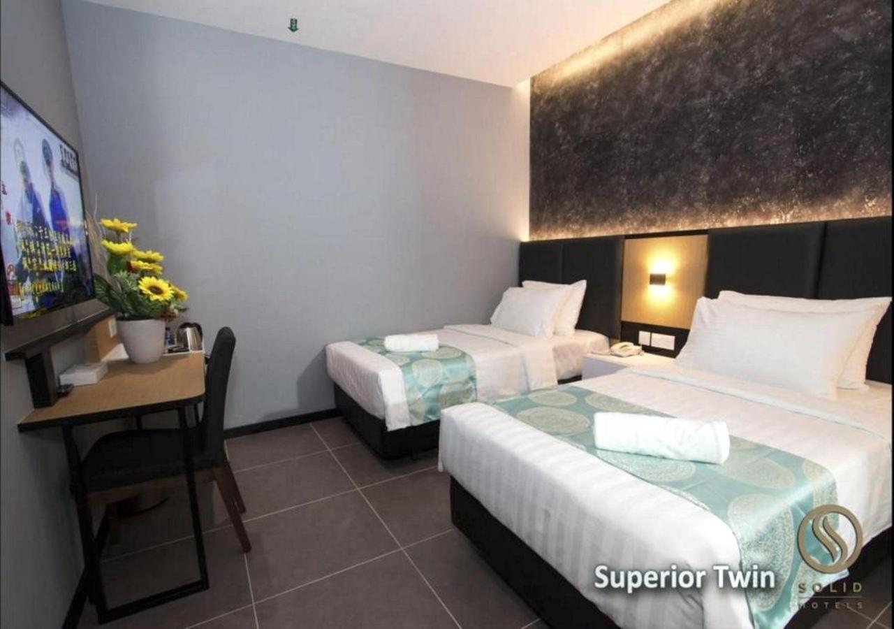 Solid Hotels Johor Bahru Exterior foto